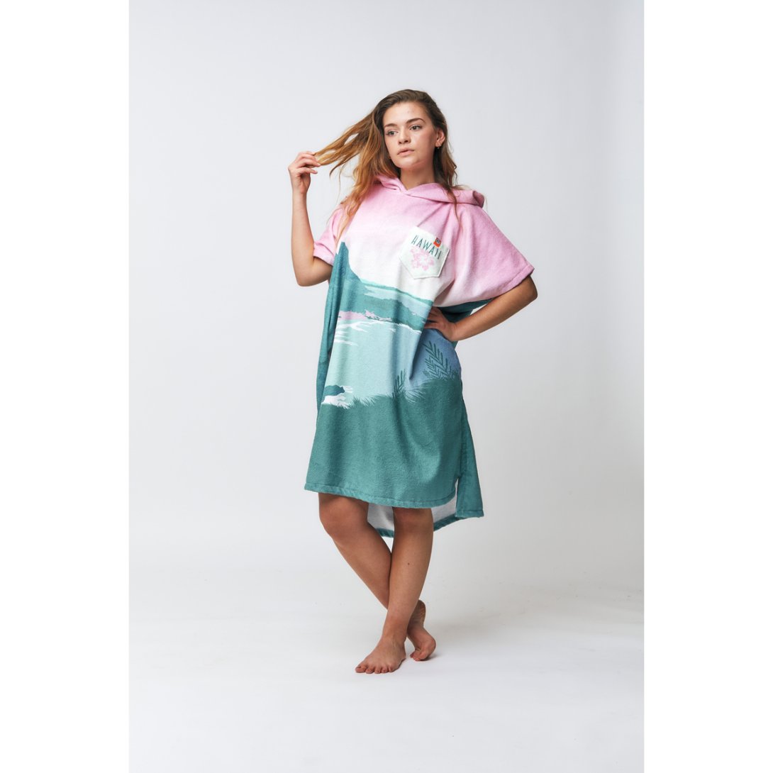 PONCHO AFTER DESTINATION HAWAII